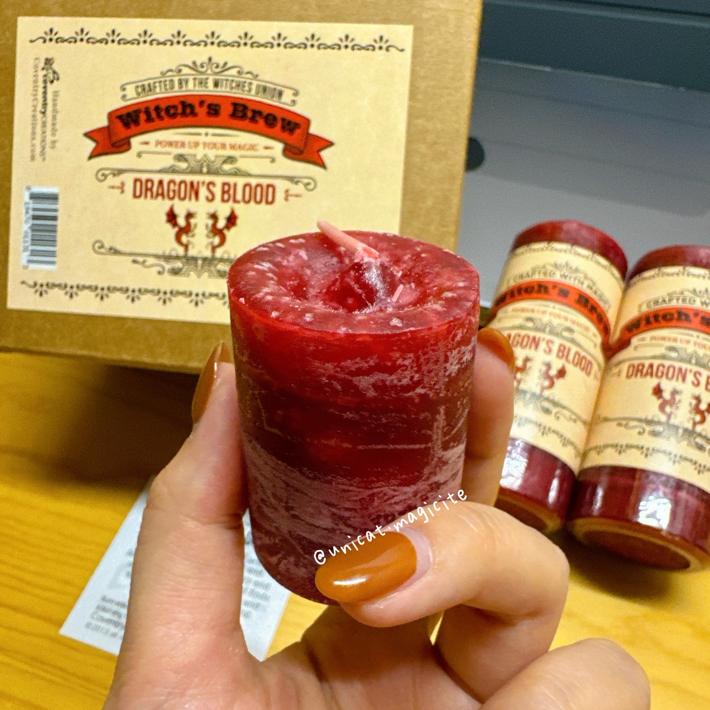 🐉Witch's Brew Dragon's Blood Candle