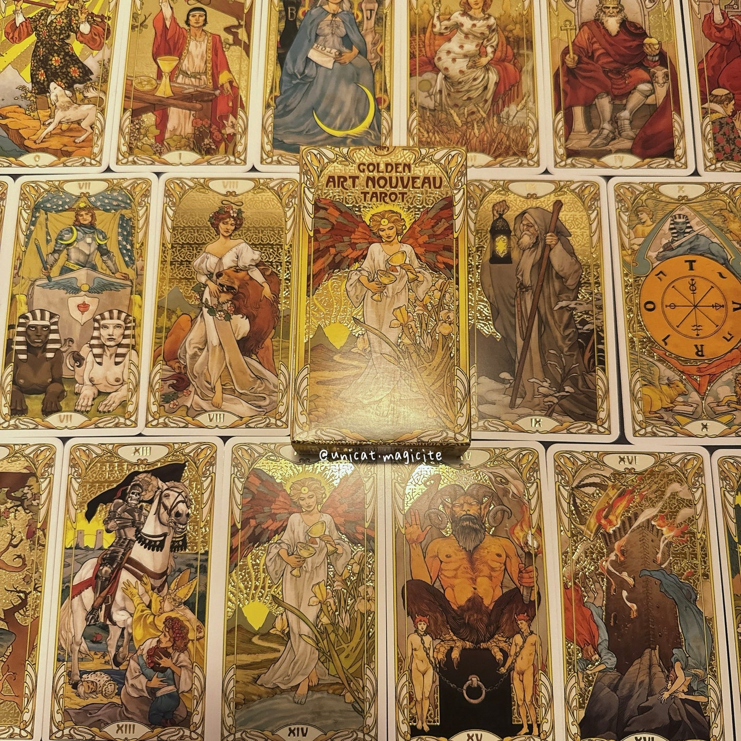 Golden Art Nouveau Tarot