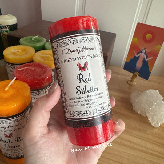 🧙🏻‍♀️Wicked Witch Mojo Red Stilettos Candle
